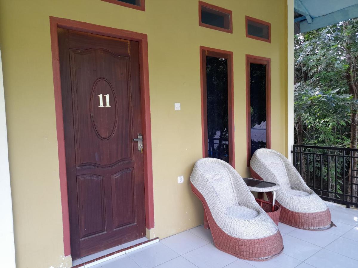 Tangkoko Lodge Bitung Exterior photo